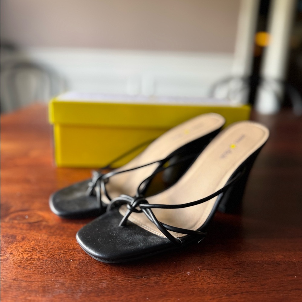 Seven Dials Black Strappy Block Kitten Heels Womens 8 Knotted Thong